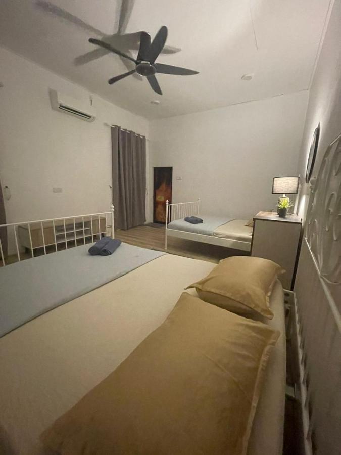 Lala 1 * Kuala Terengganu